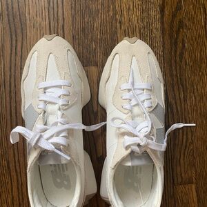 New Balance Classics 327